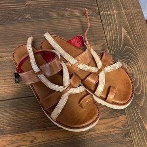 Bed stu sandal